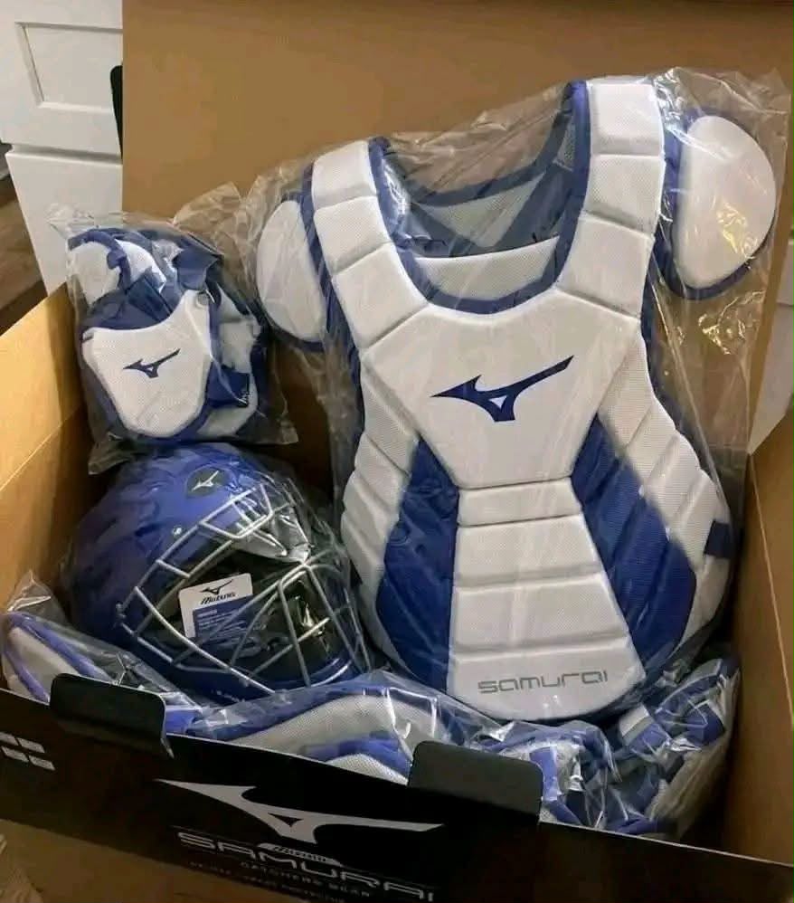 catcher gear age 13-16